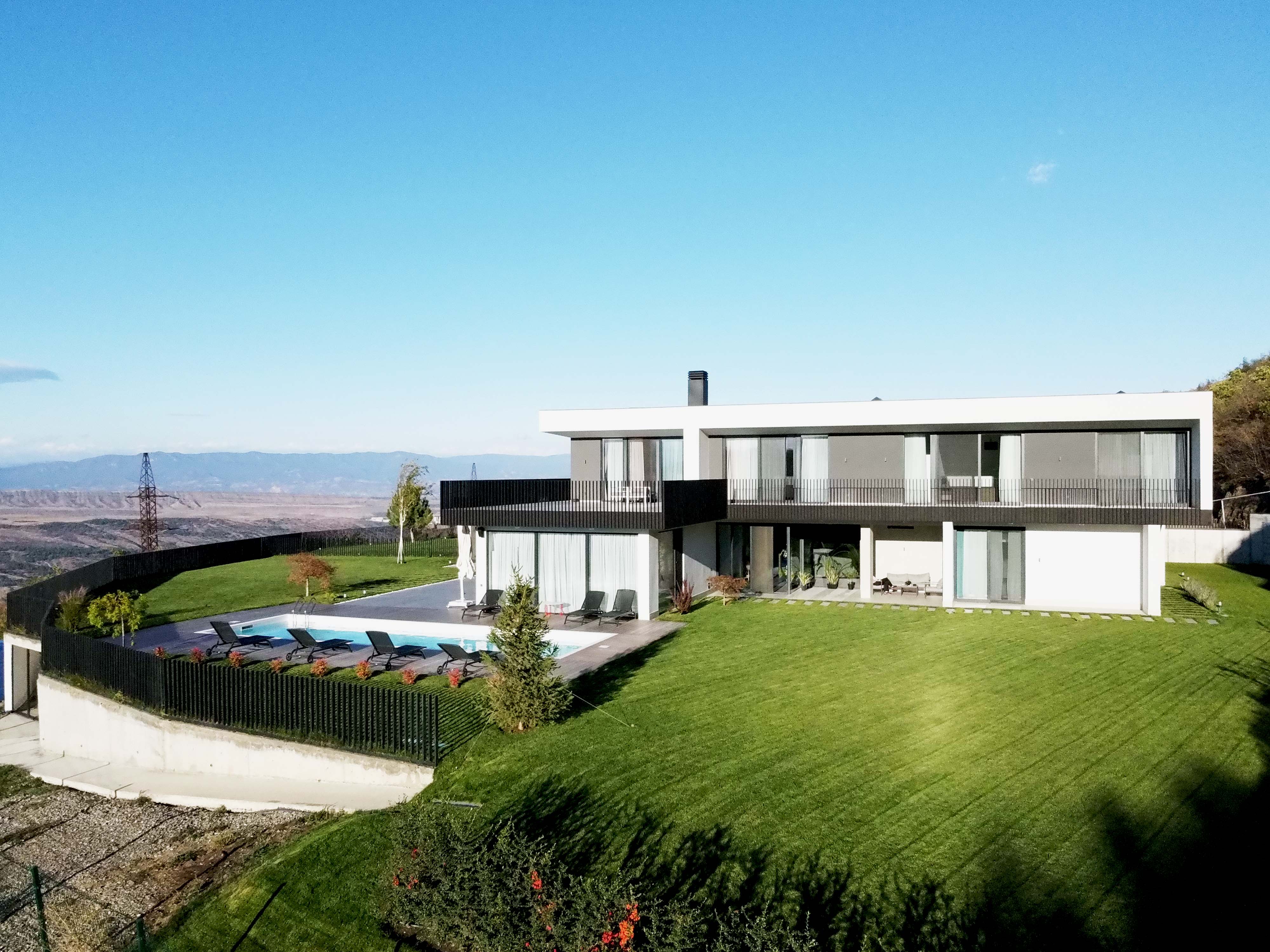 Residential House In Tskneti